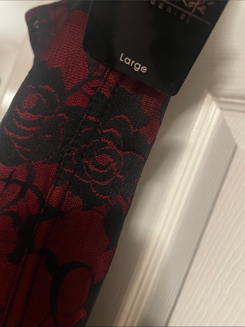 Rene Rofe Red & Black Floral Lace Chemise - Picture 2 of 5